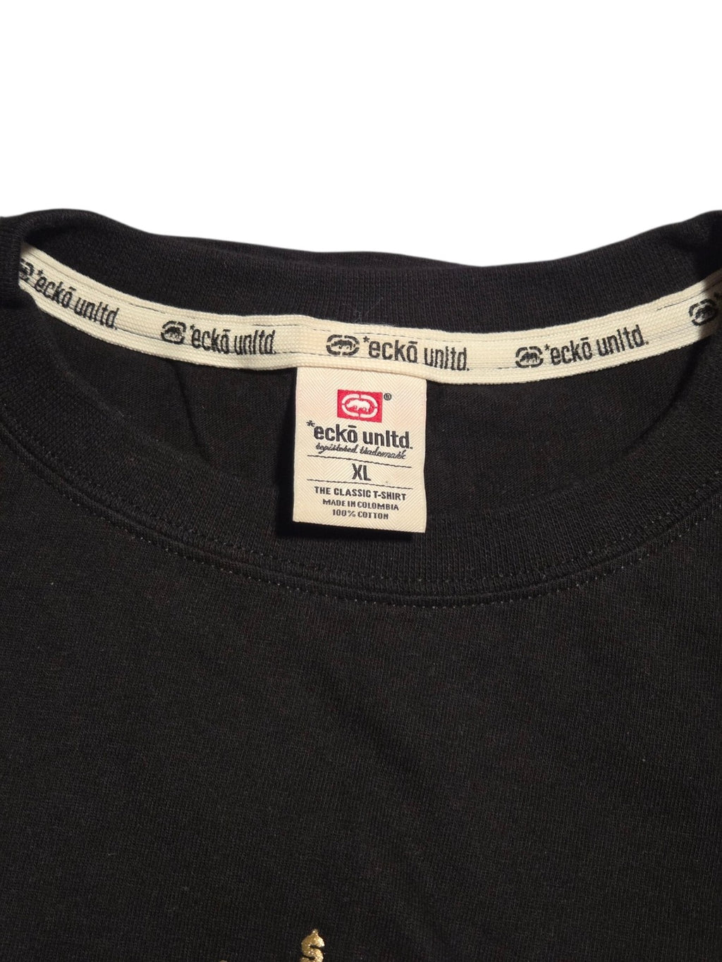 Ecko Unltd label size XL 100 percent cotton made in Colombia