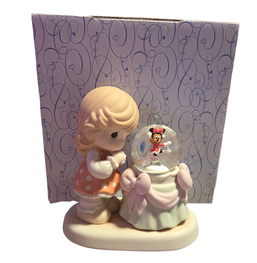 Precious Moments Disney Aren't You Sweet 710036 girl with Minnie Mouse snow globe and original box