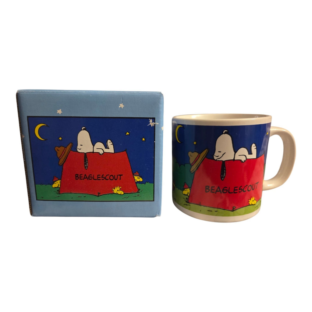 Willitts Designs – Peanuts Snoopy Beaglescout Camping Stoneware Mug – With Box