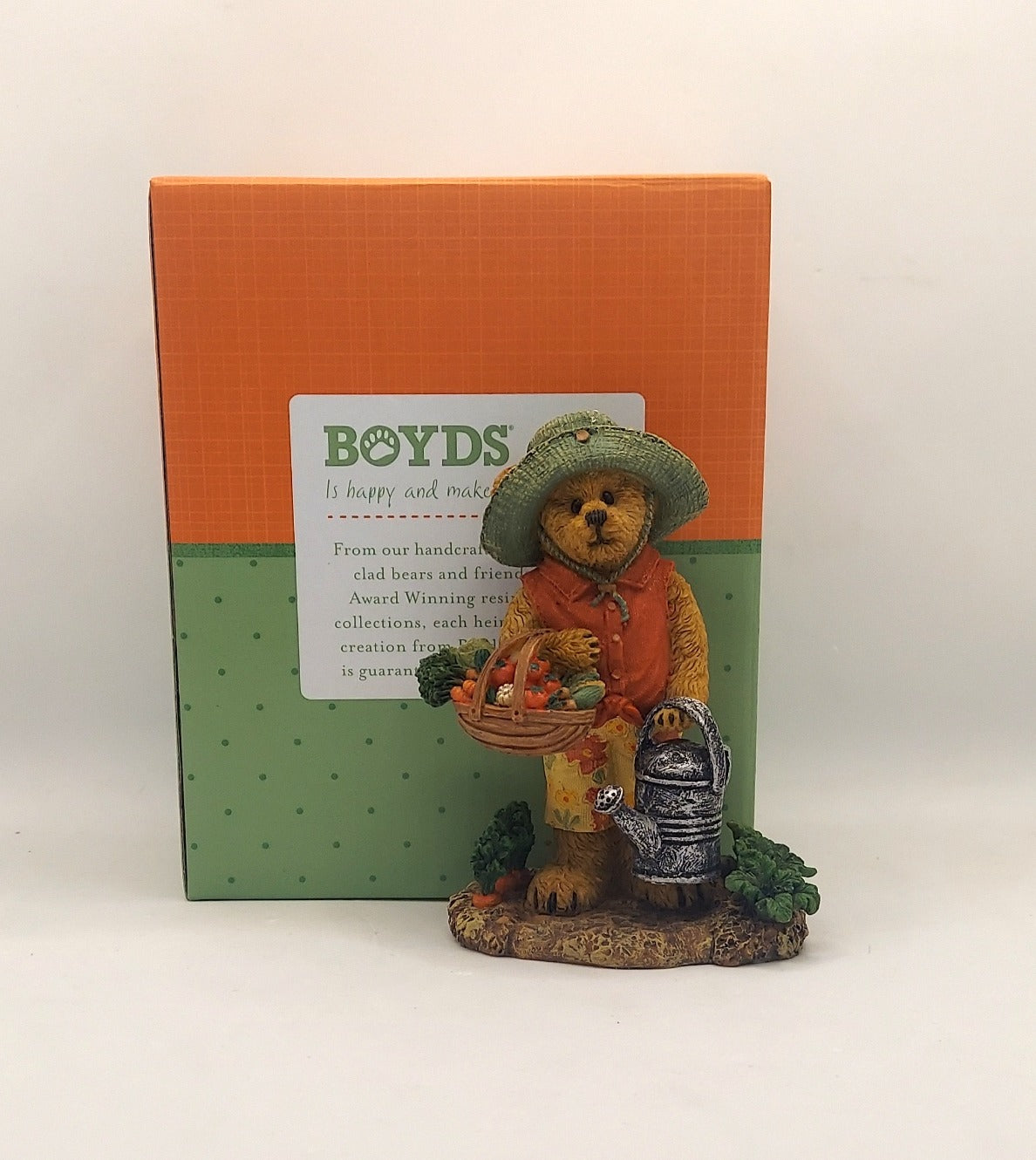 2013 Boyds Bearstone Collection Kirstie Tillington Summer's Bounty