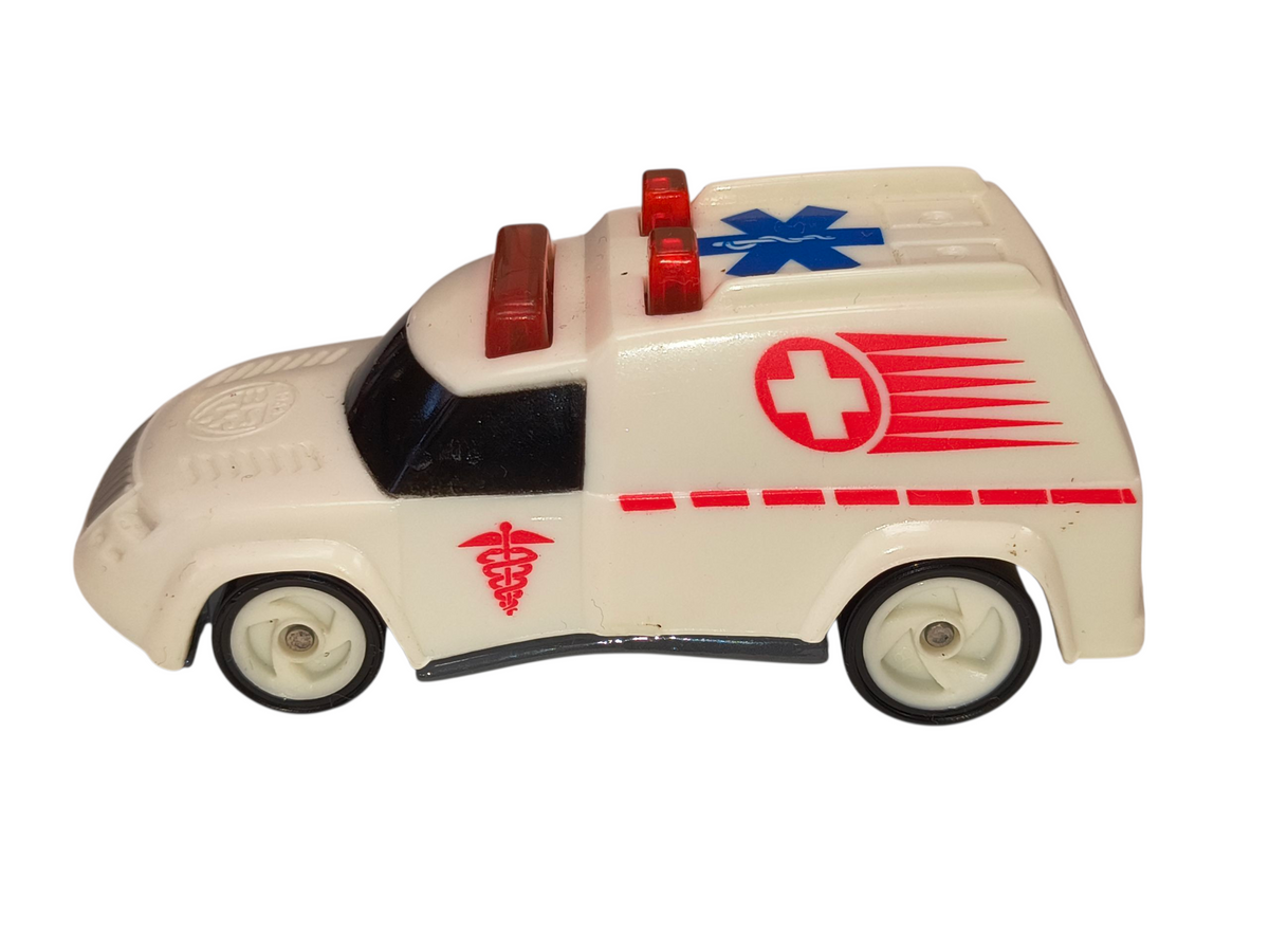 1994 Mattel Hot Wheels McDonald's 1968 White Ambulance Plastic 1/64 image 2