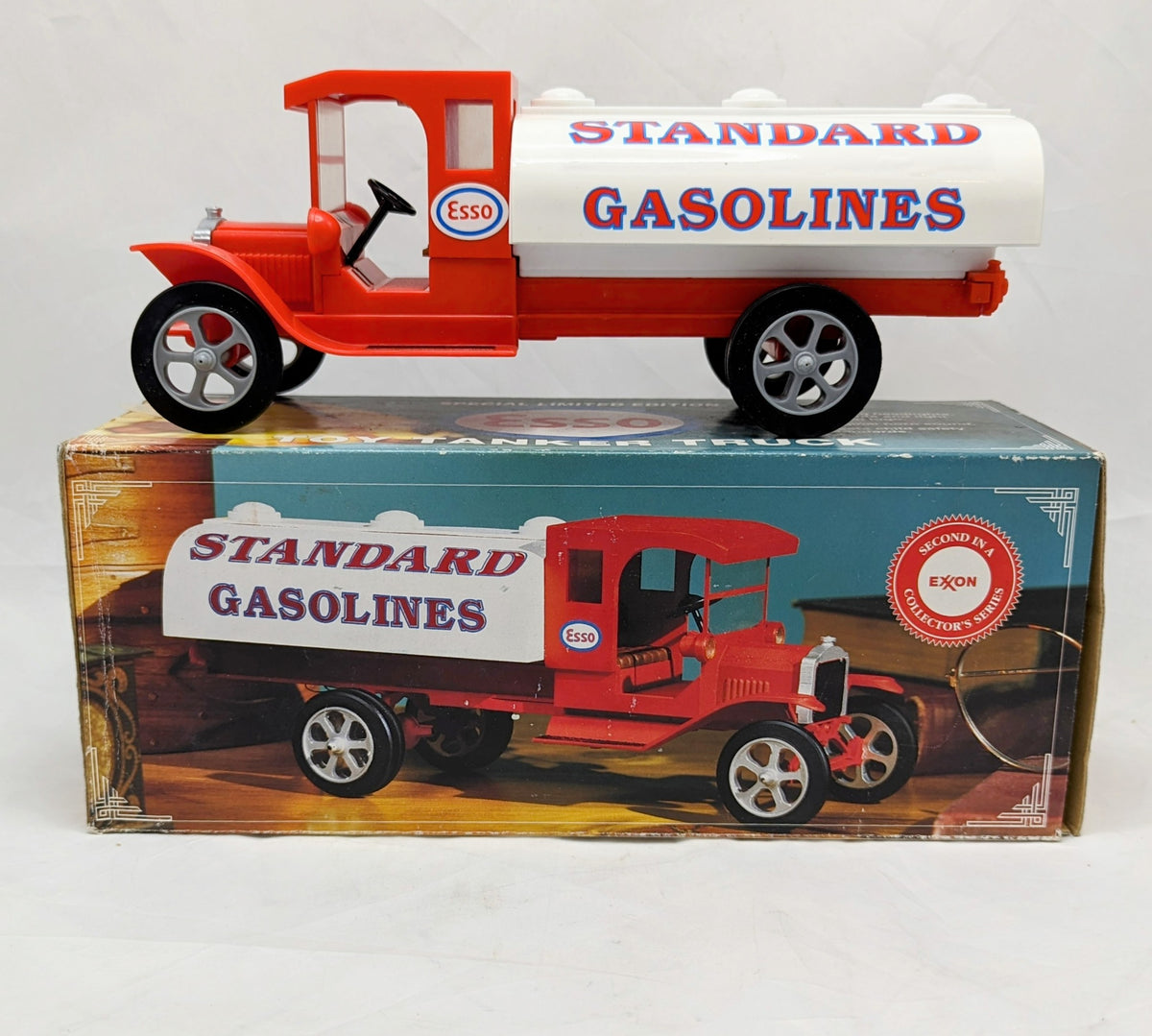 1994 ESSO Toy Tanker Truck With Lights And Sounds