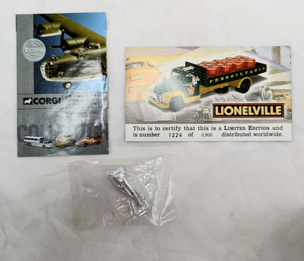 2003 Corgi Lionelville Diamond T620 Dropside Diecast Replica 1/50 image 6