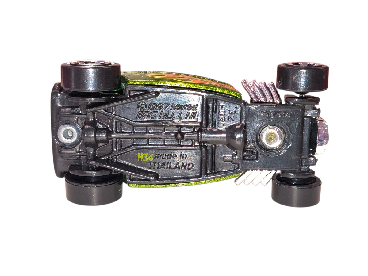 2015 Mattel Hot Wheels '32 Ford Green Orange Flames From Flashfire 5-pack 1/64 image 3