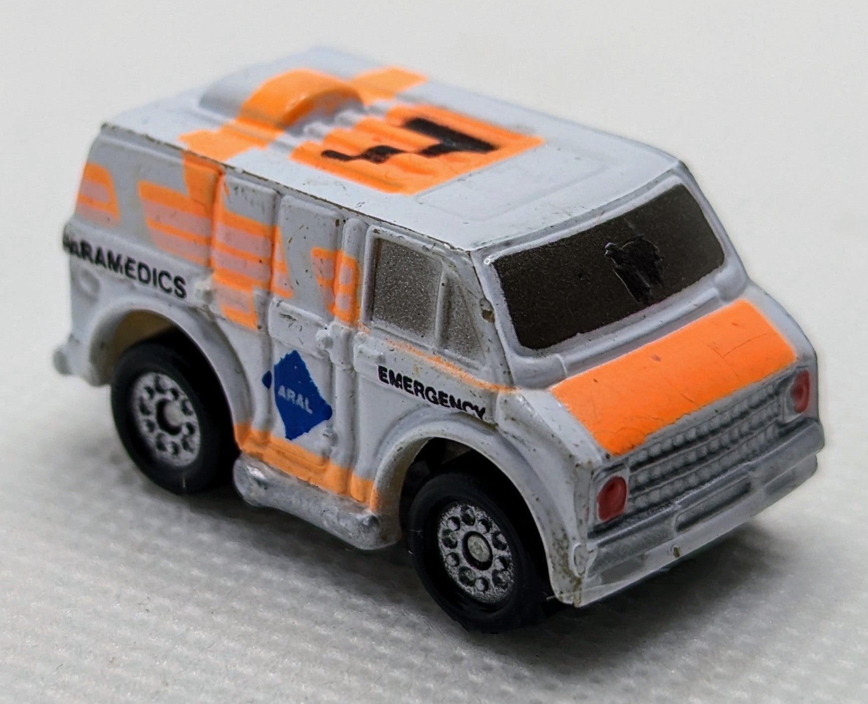 1986 Galoob Micro Machines Dodge Ambulance Paramedics Aral image 2