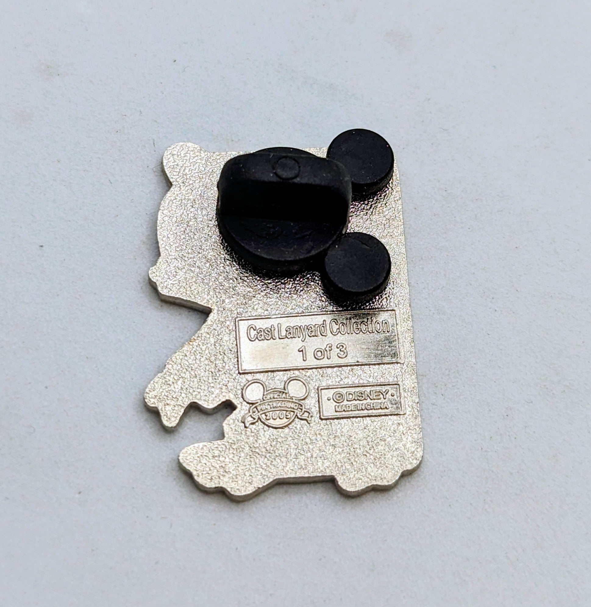 2005 Walt Disney World Cast Lanyard Collection 4 Nephews Huey Donald Pin image 2