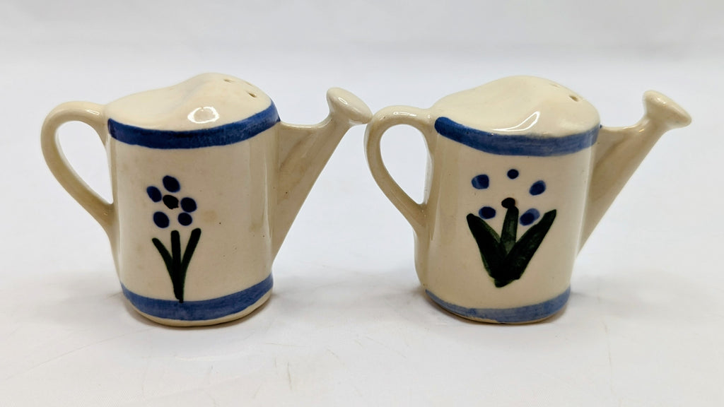 Vintage Shawnee Ceramic Watering Can Salt & Pepper Shakers image 2