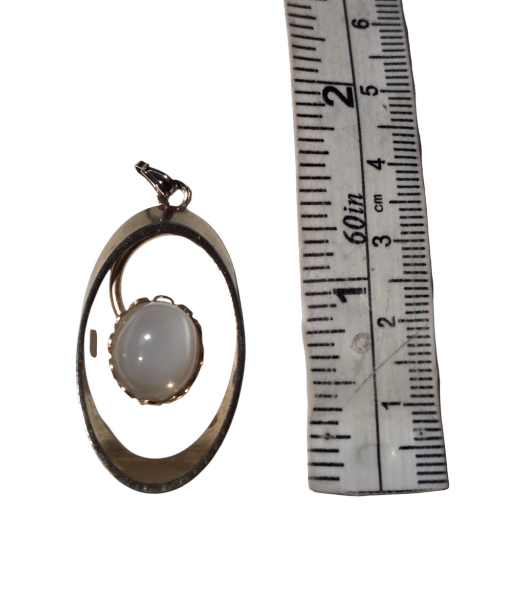 Vintage Gold Tone Oval Pendant With Moonstone In The Middle Necklace Pendant image 3