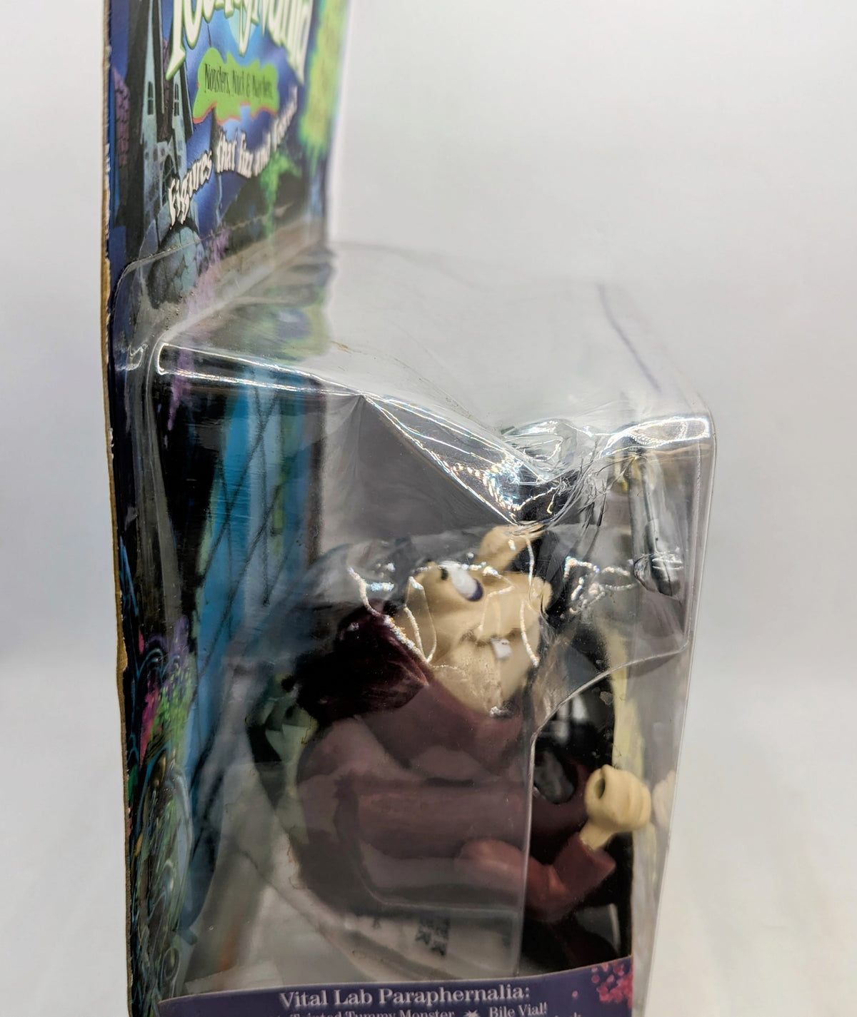 1998 Toonsylvania Monsters , Muck & Mayhem Gastro-Intestinal Igor Action Figure image 3