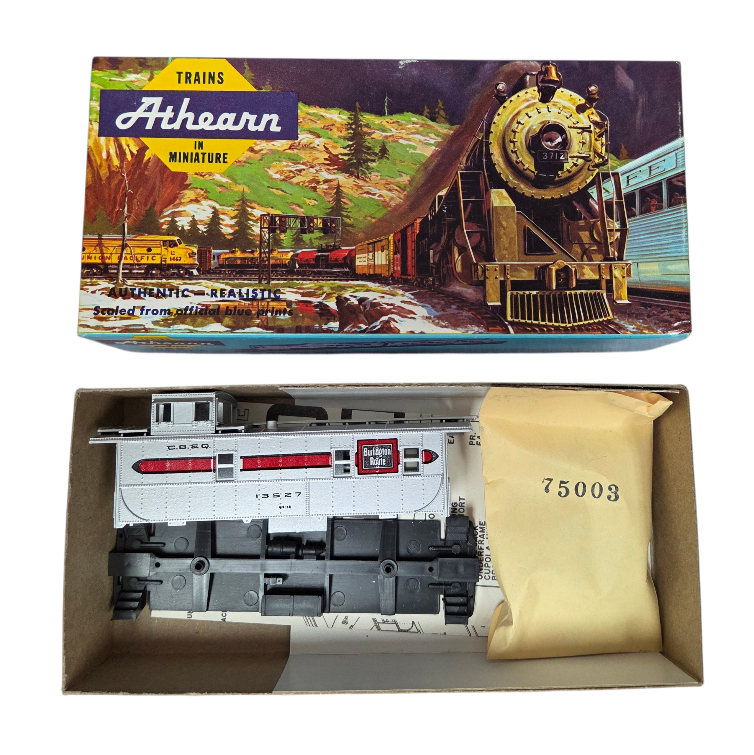 Athearn CB&Q 13527 Burlington Route Caboose HO Kit