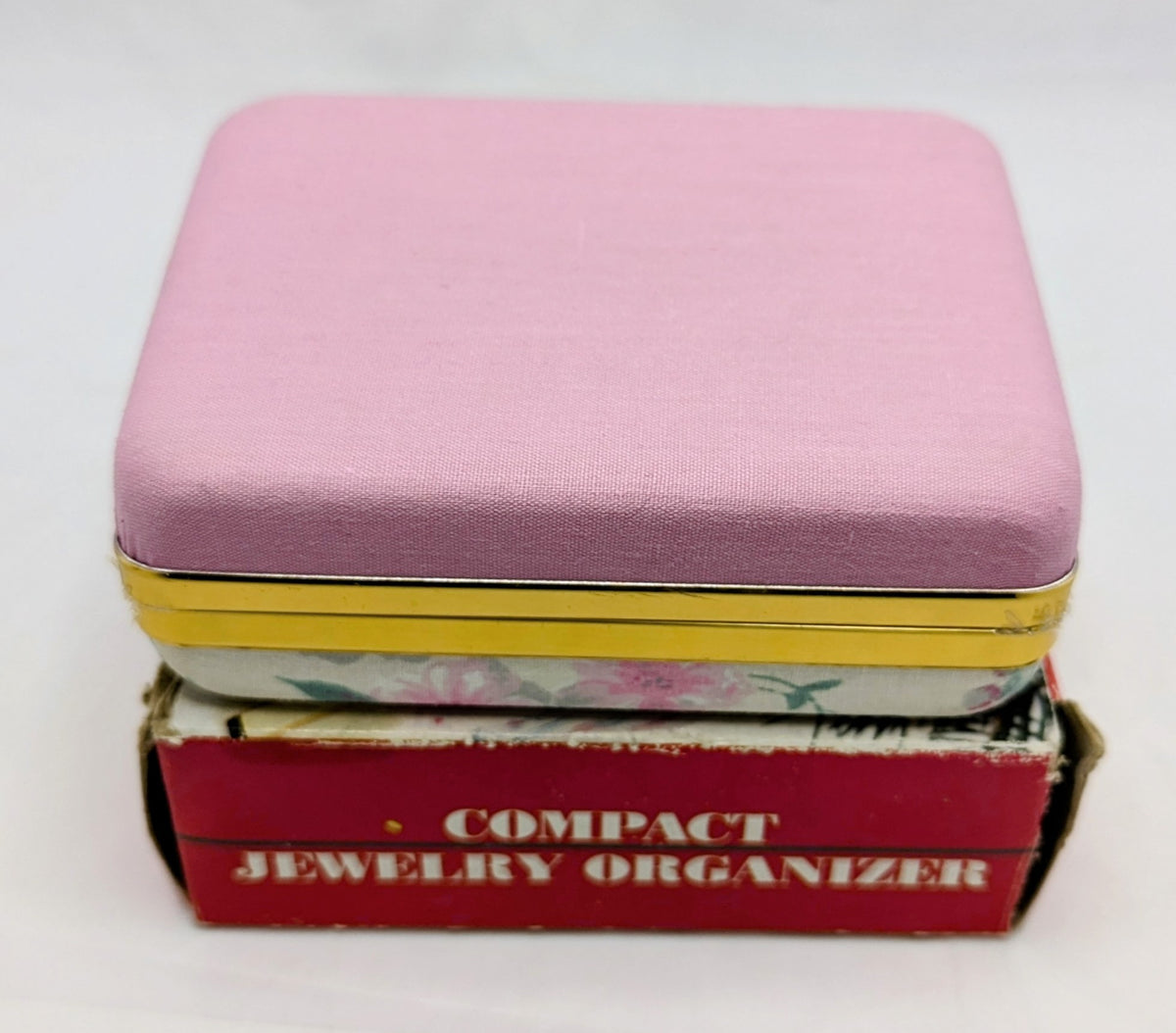 Dayton Hudson Fabric Jewelry Organizer With Mirror image 3