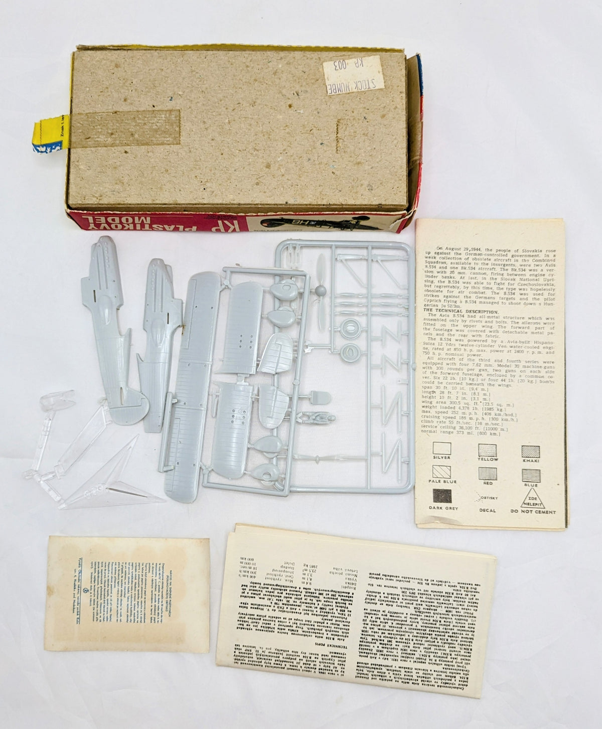 Vintage KP Plastikovy Avia B 534 1-72 Model Kit image 2