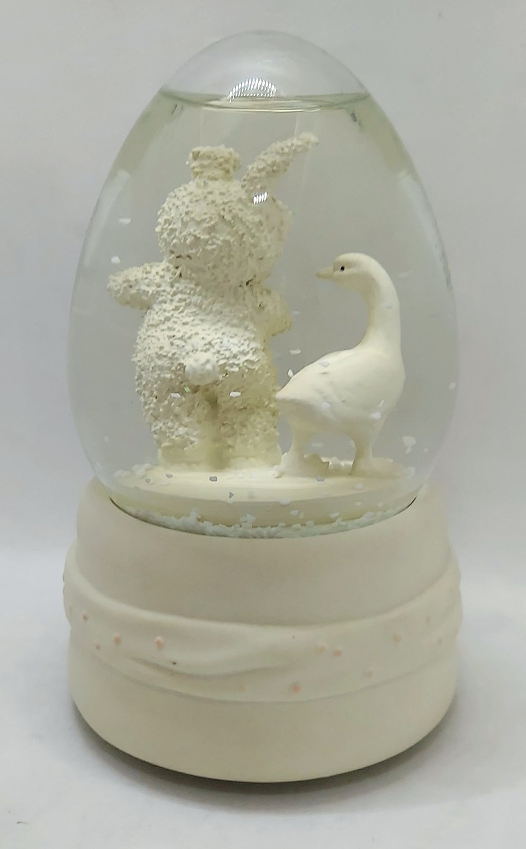 Department 56 Snowbunnies Musical Waterglobe Look What I've Got! image 3