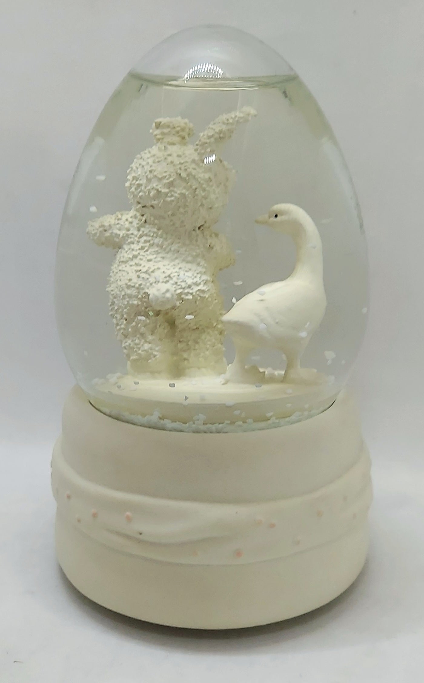 Department 56 Snowbunnies Musical Waterglobe Look What I've Got! image 3