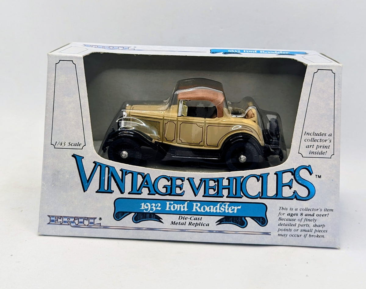 1985 ERTL 1932 Ford Roadster Vintage Vehicles 1/43 Diecast