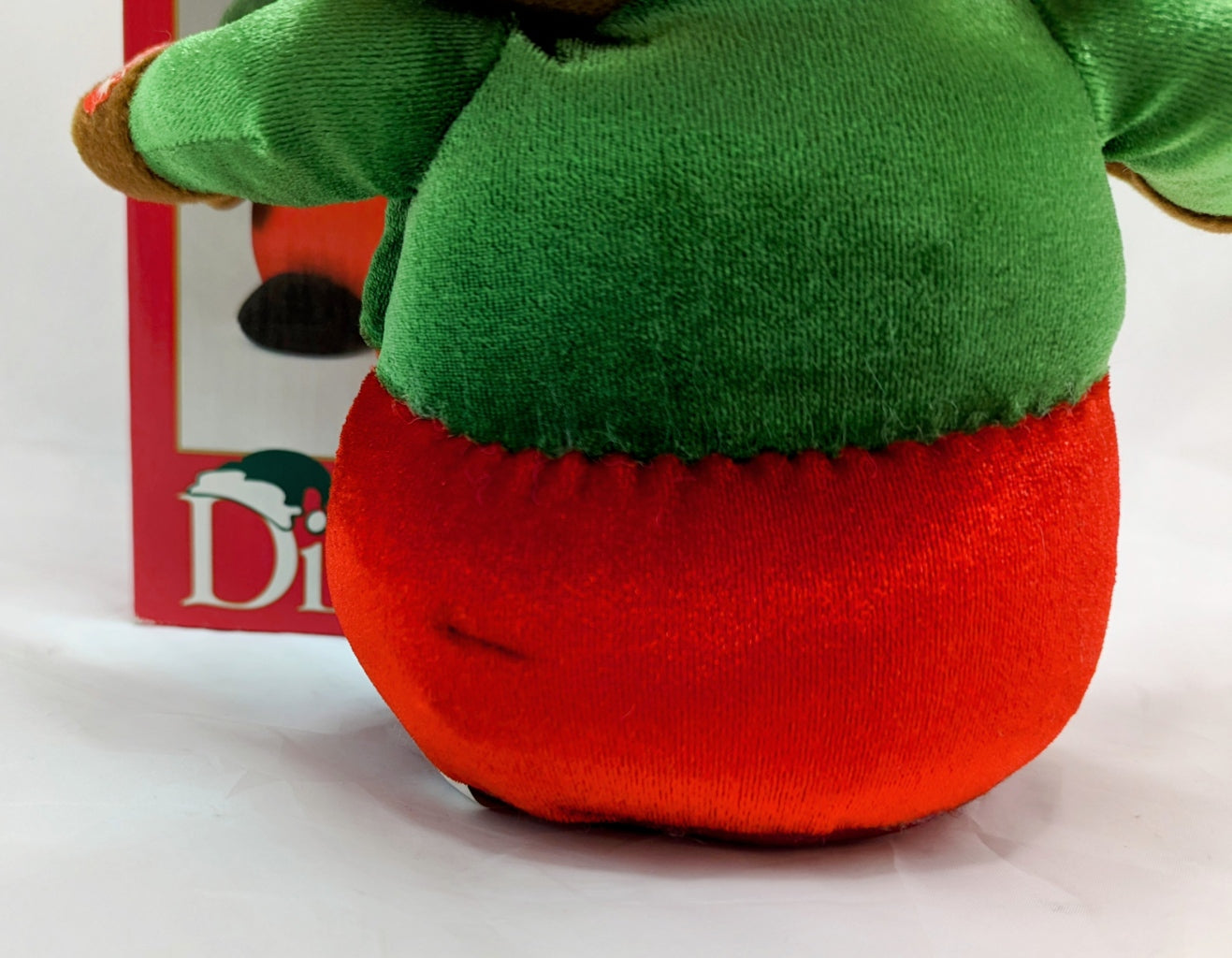 Dillards Trimming 2000 11" Celebration Singing Reindeer image 3