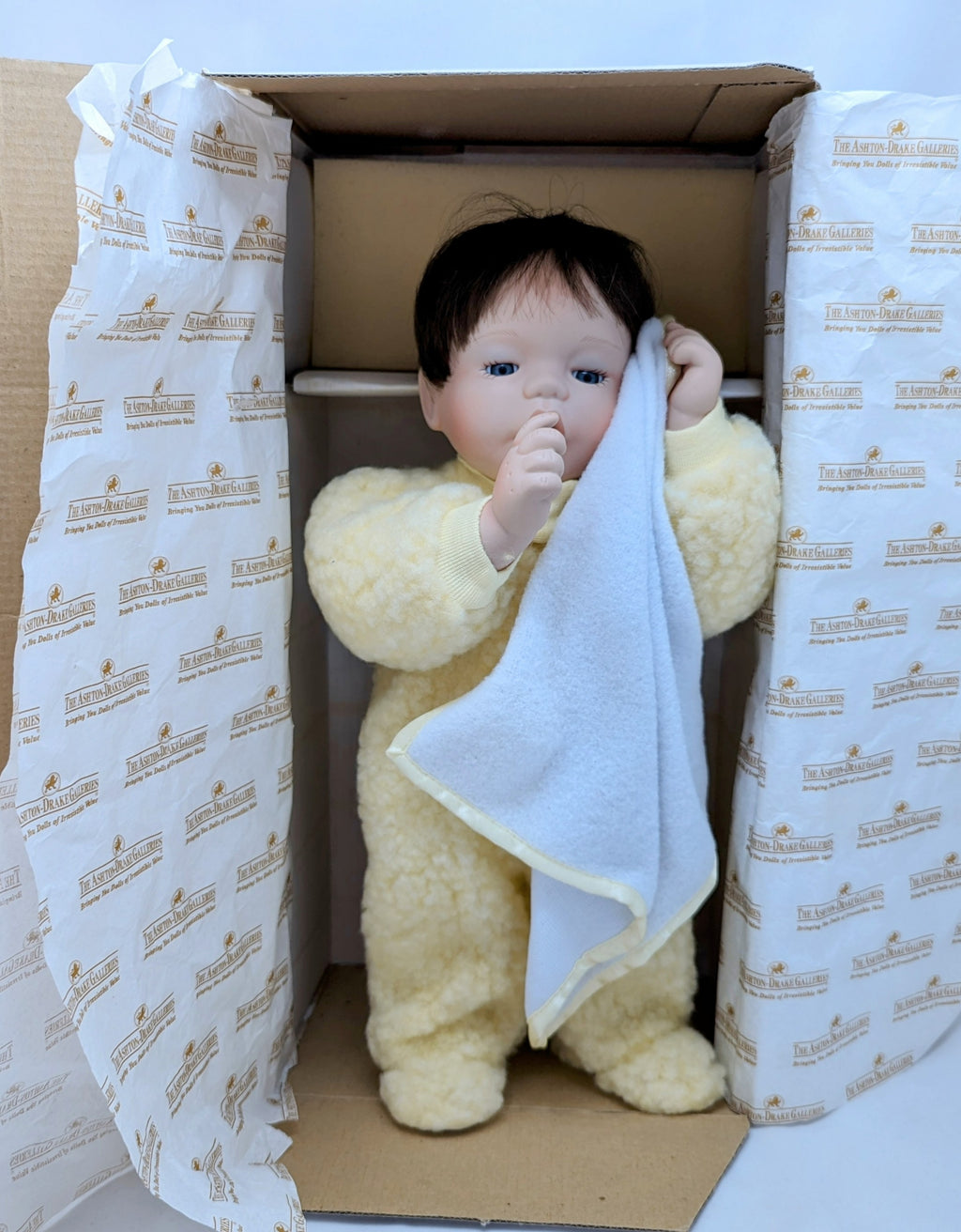 1992 Ashton Drake Galleries Mommy I'm Sleepy Porcelain Doll With CO - Open