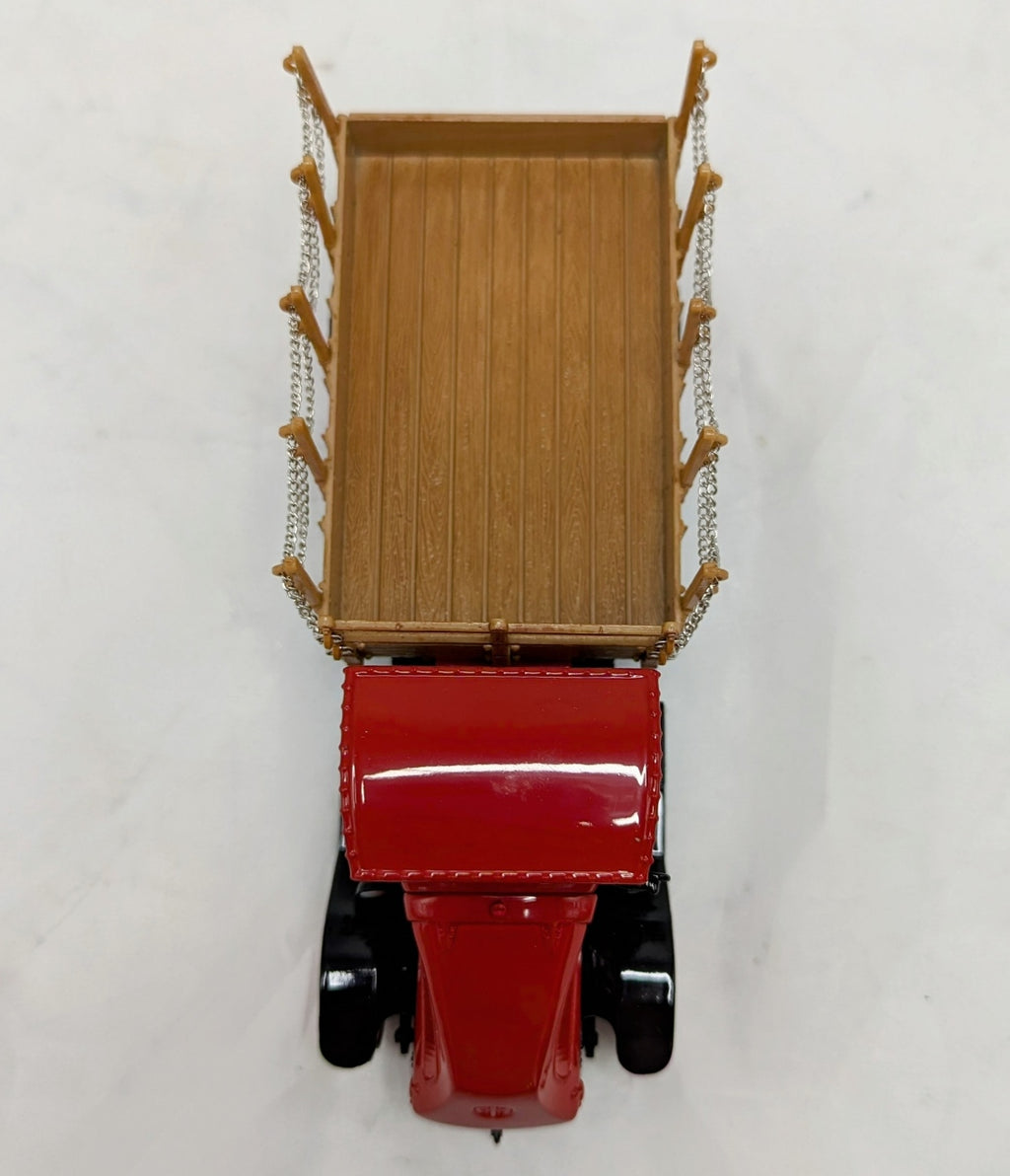 2001 ERTL Collectibles 1918 Mack AC Bulldog Flatbed Truck Diecast Bank 1/32 image 4