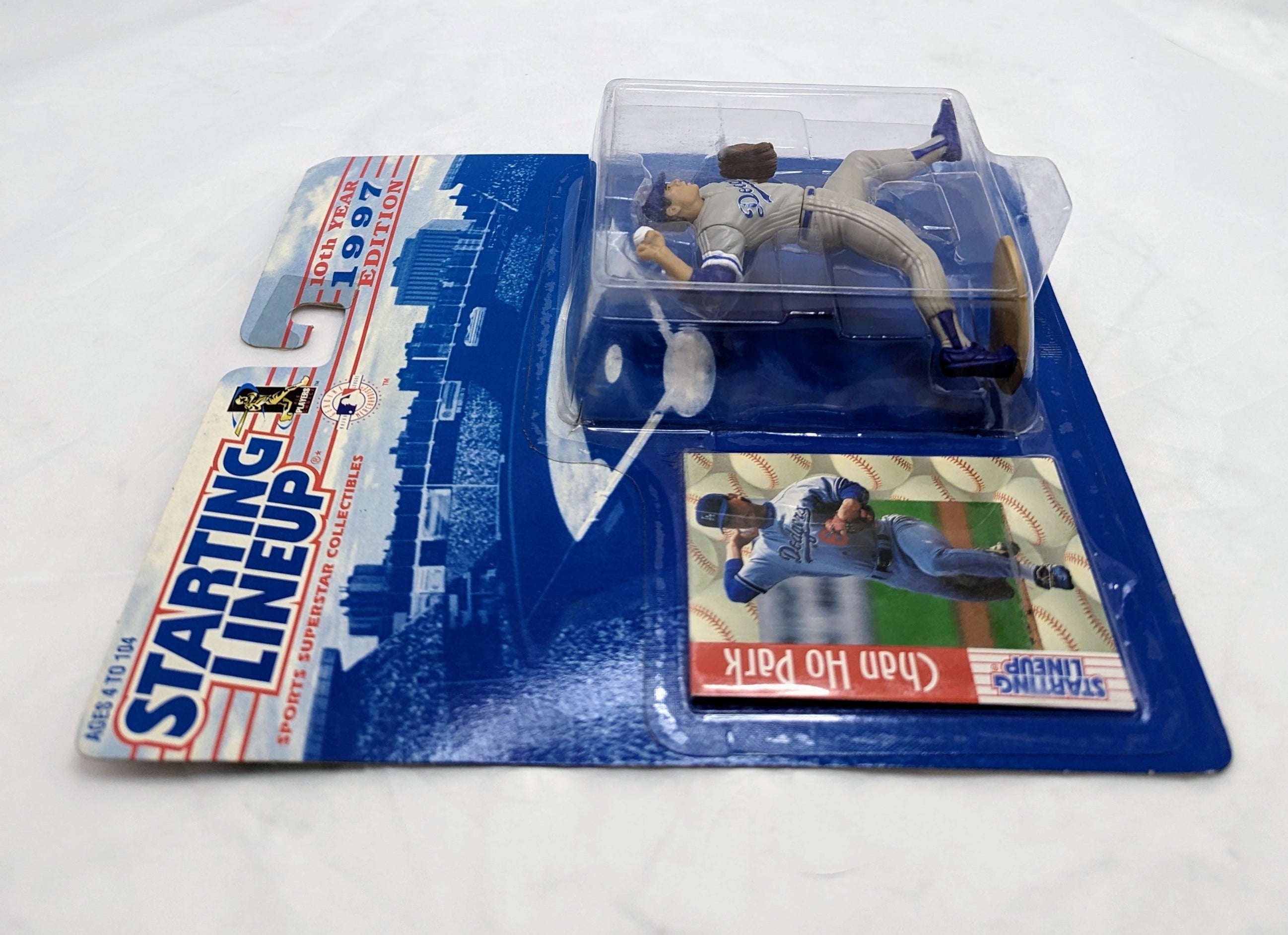 1997 Kenner Starting Lineup Chan Ho Park Los Angeles Dodgers MLB Figure image 3