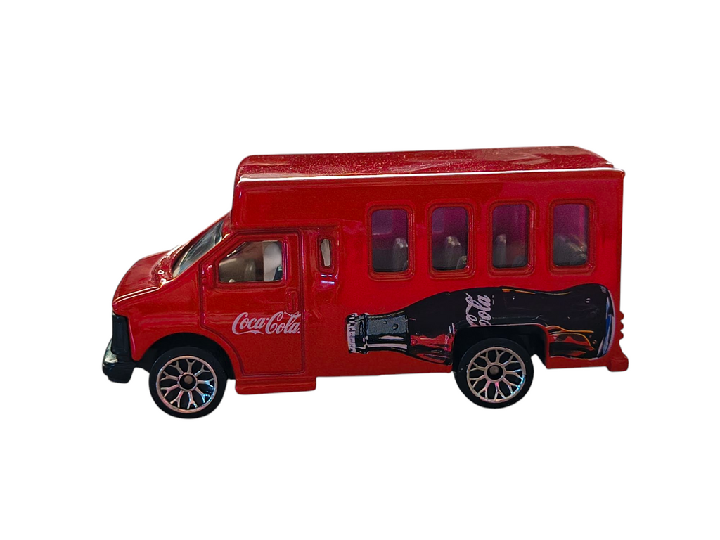2002 Matchbox International Coca Cola Chevy Transport Bus Red 1/64