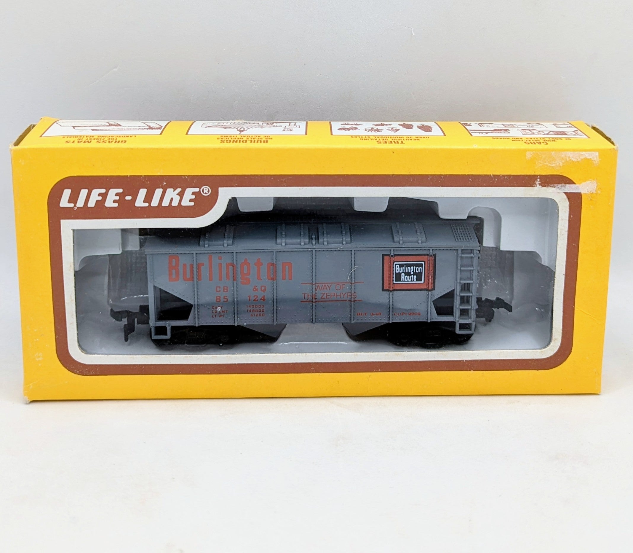 Life Like Burlington Route Covered Hopper CB&Q # 85124 Freight Train Car