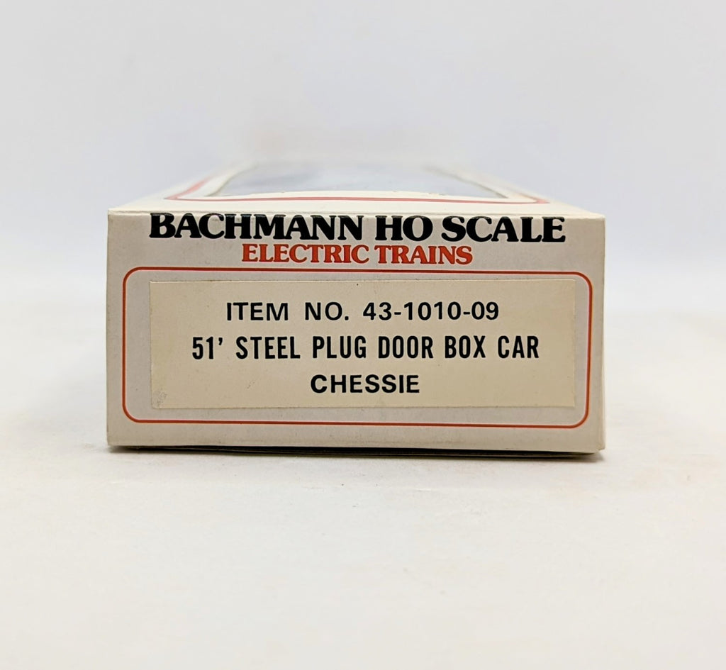 Bachmann Ho Scale Model Trains 51' Steel Plug Door Box Car Chessie image 4