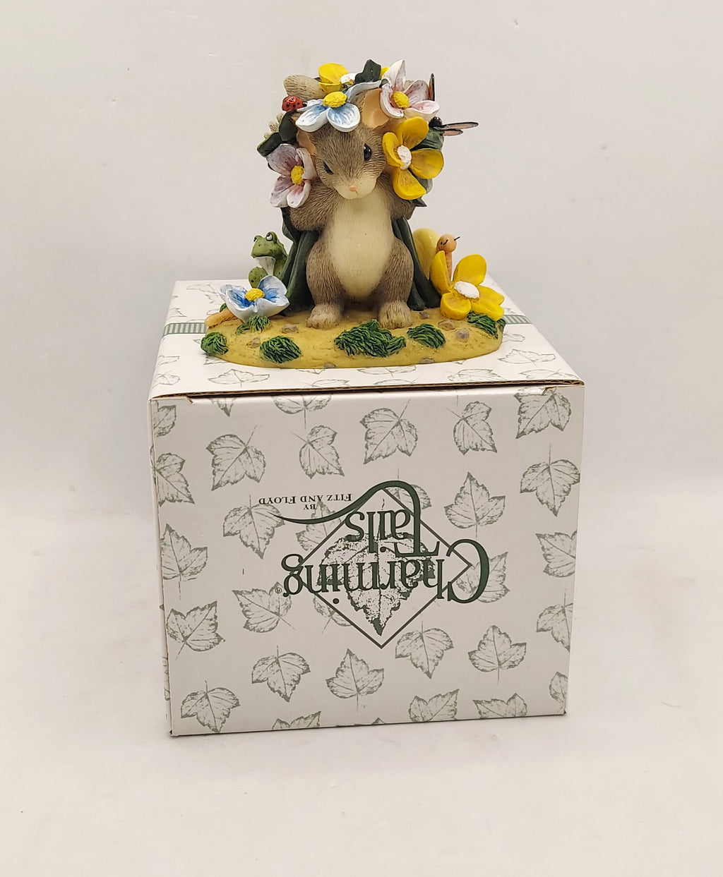 Fitz and Floyd Charming Tails Peek-A-Boo Bouquet Figurine 97/21