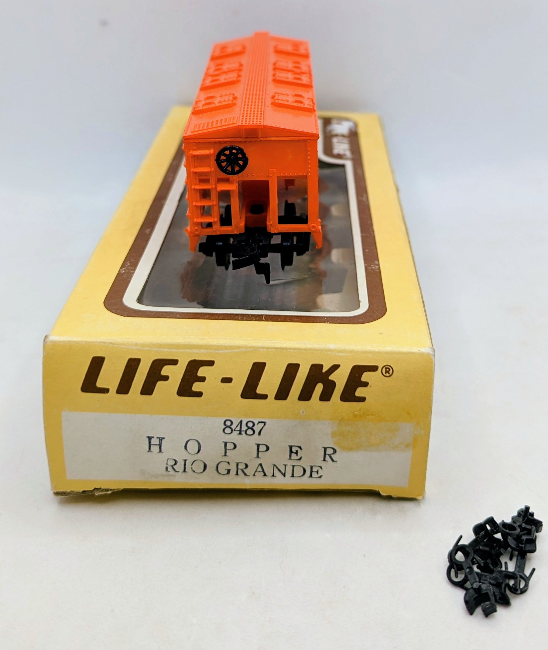 Life Like HO Rio Grande 2-Bay Covered Hopper Car D&RGW # 18350 image 5