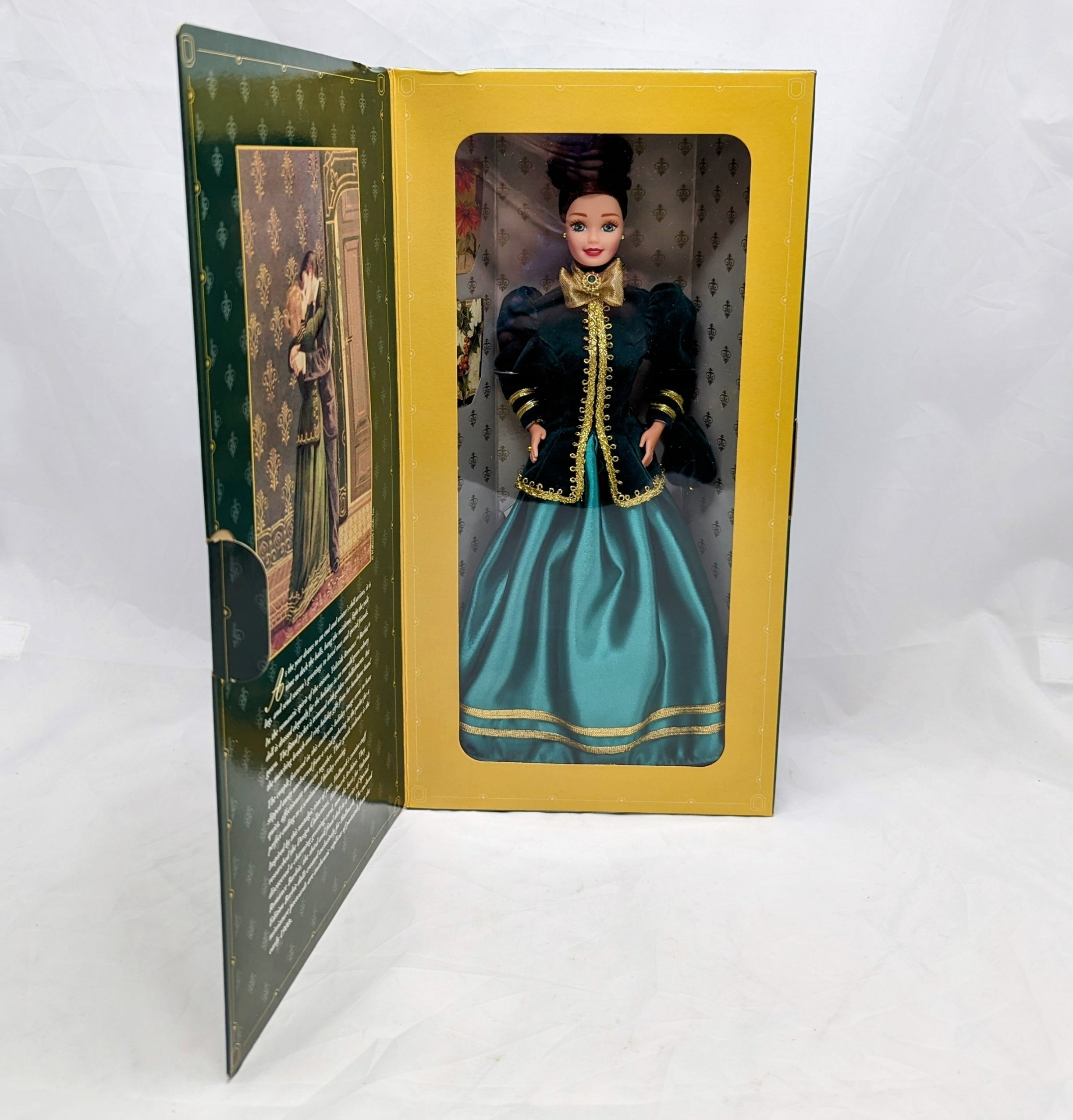 1996 Mattel Hallmark Barbie Yuletide Romance Doll Special Edition #15621 image 3