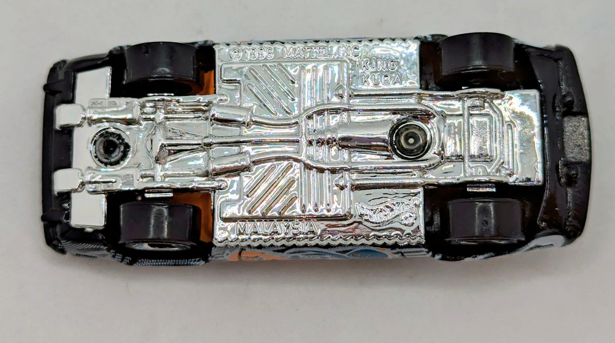 1996 Hot Wheels Artistic License Series 1970 Plymouth Barracuda Diecast 4 of 4 image 3