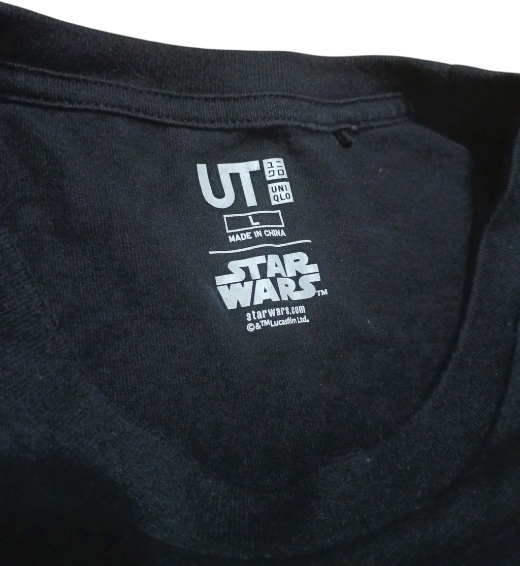 Uniqlo UT Star Wars Darth Vader Embroidered Black T-Shirt Size Large image 4