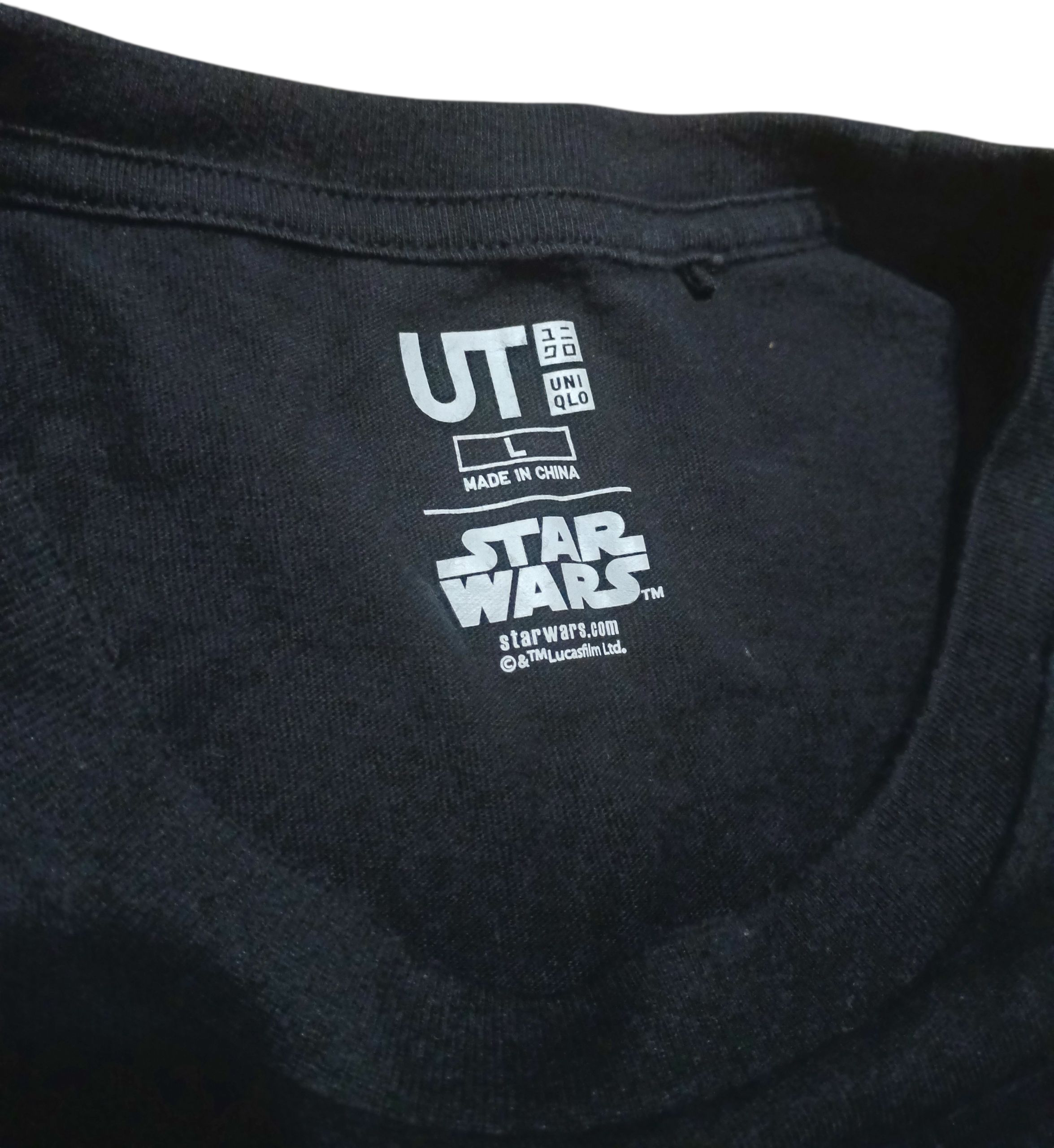 Uniqlo UT Star Wars Darth Vader Embroidered Black T-Shirt Size Large image 4
