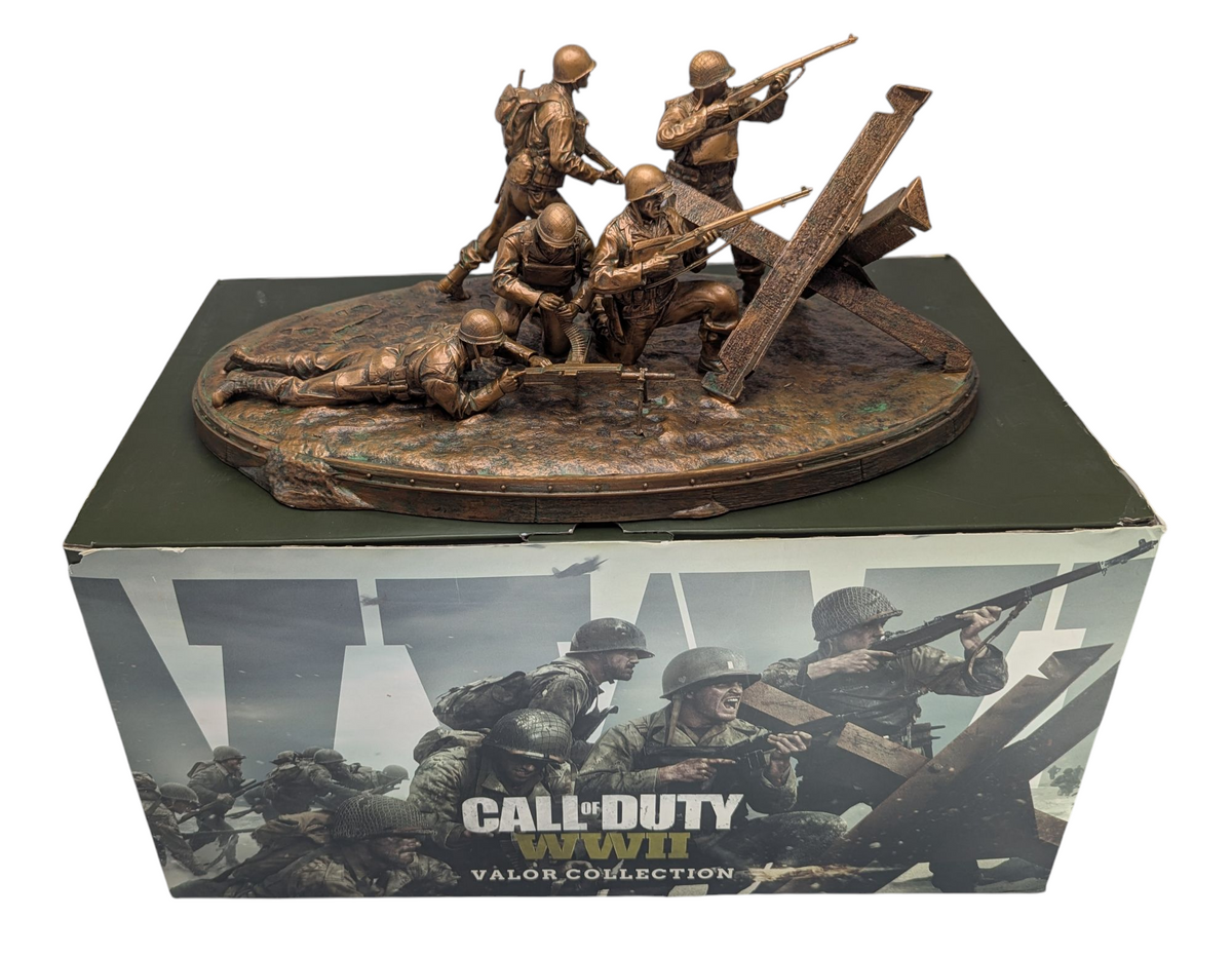 2017 Triforce Call Of Duty WWII Valor Collection Statue Only 14.5 x 8 x 6