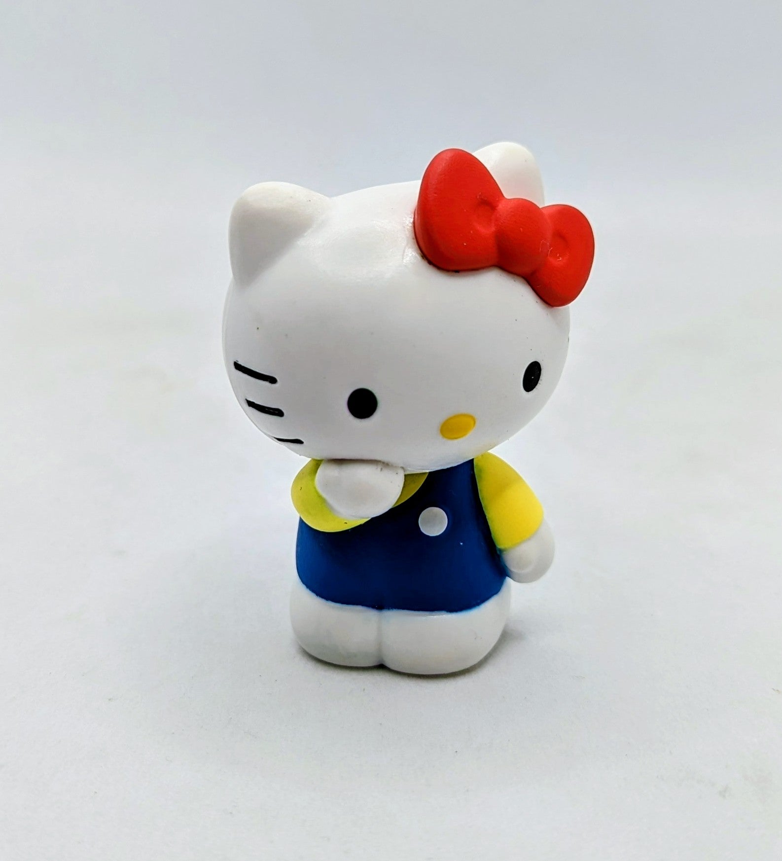 2024 Jazwares Hello Kitty And Friends Series 1 Classic Hello Kitty C-HK017
