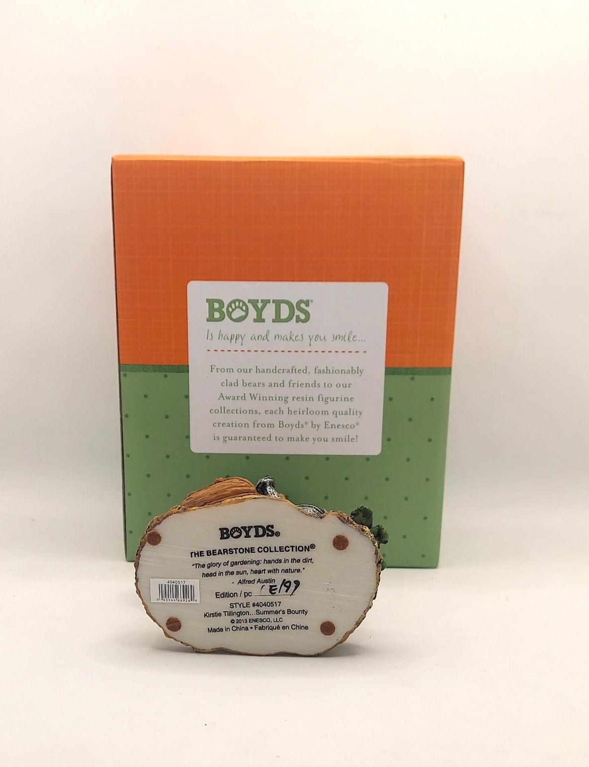 2013 Boyds Bearstone Collection Kirstie Tillington Summer's Bounty image 3