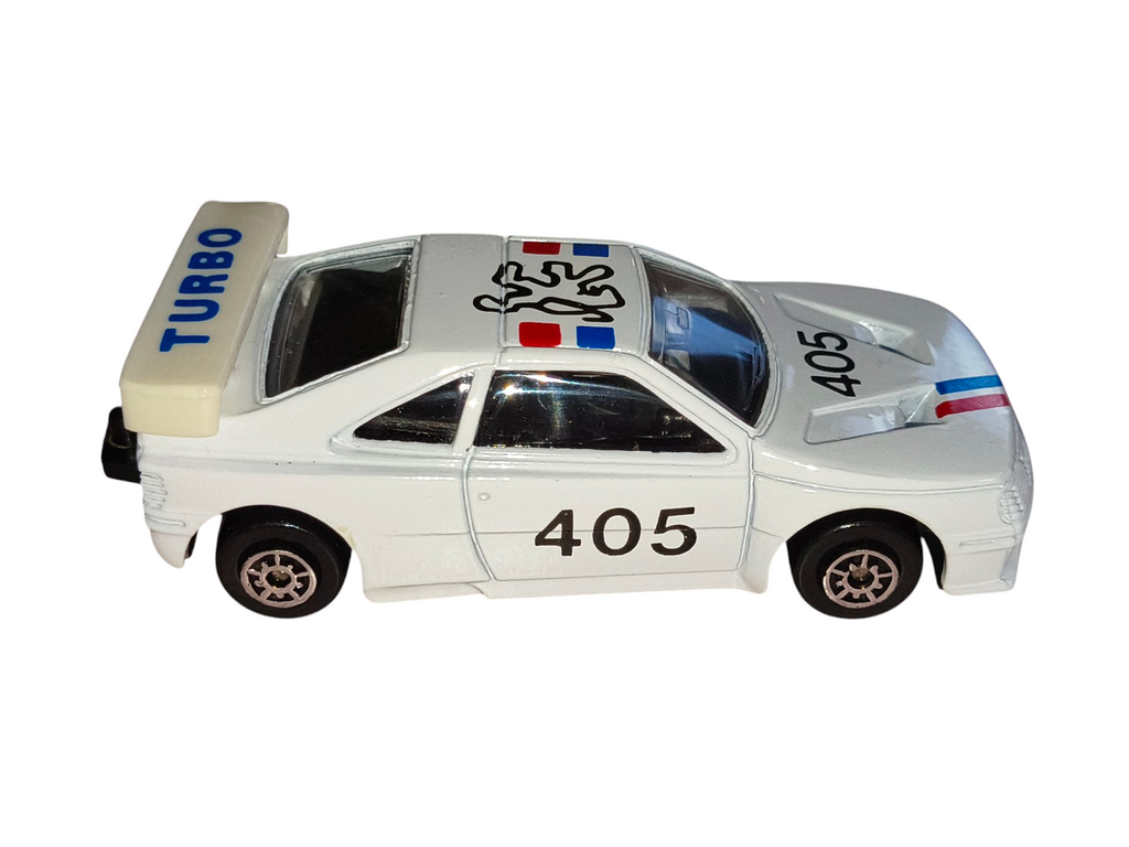 Maisto Peugeot 405 Turbo White 1:64 Diecast image 2