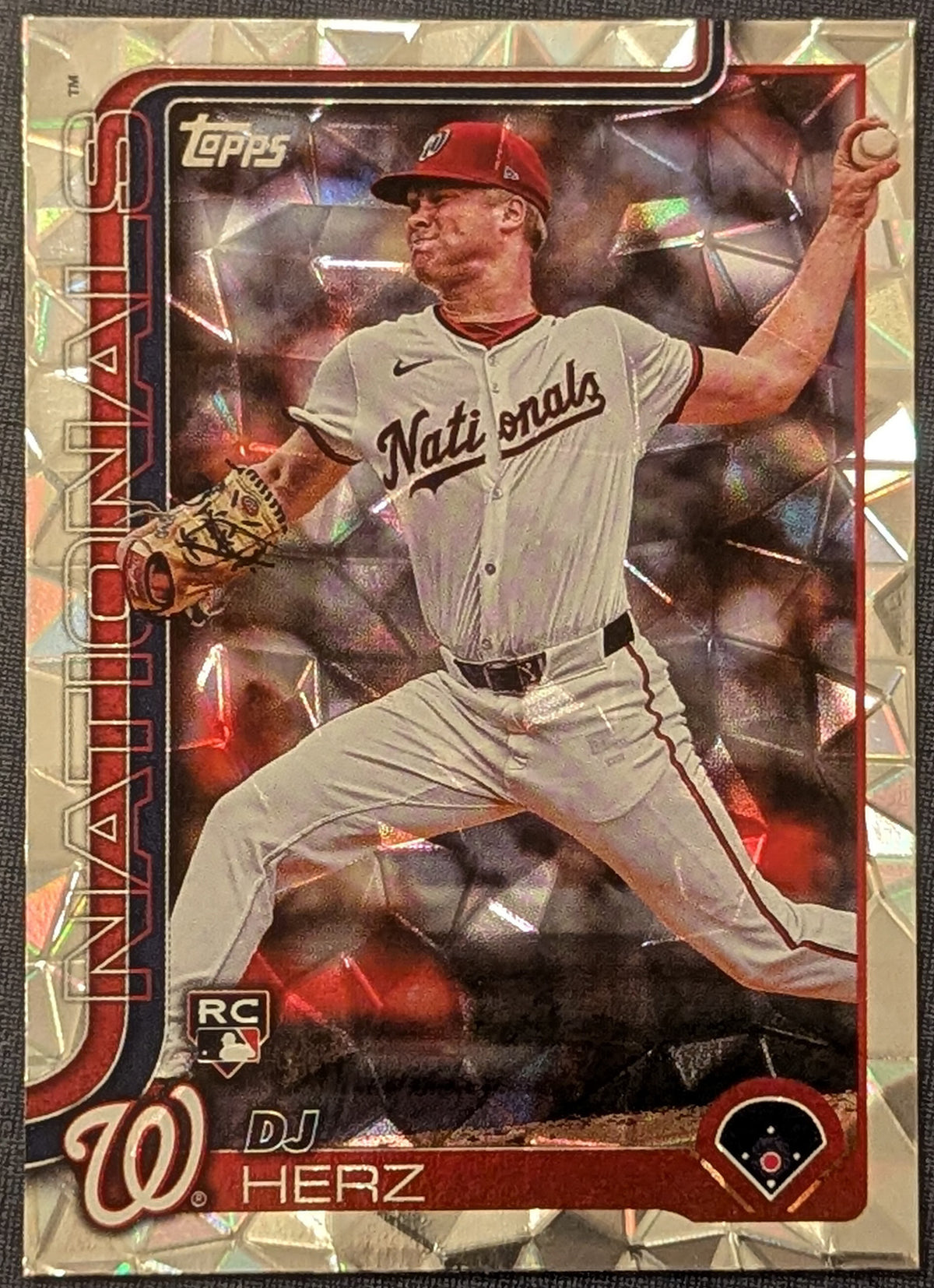 2025 Topps Series 1 Dj Herz Rookie Diamante #287 Nationals SP