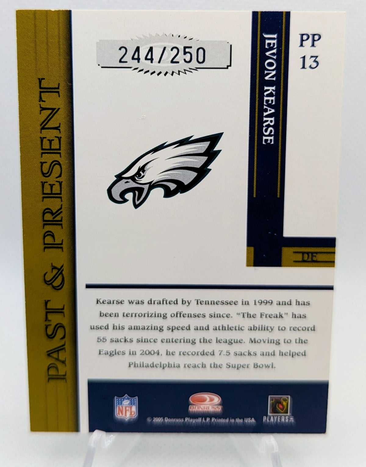 2005 Donruss Gridiron Gear Past & Present Silver /250 Jevon Kearse #PP13 image 2