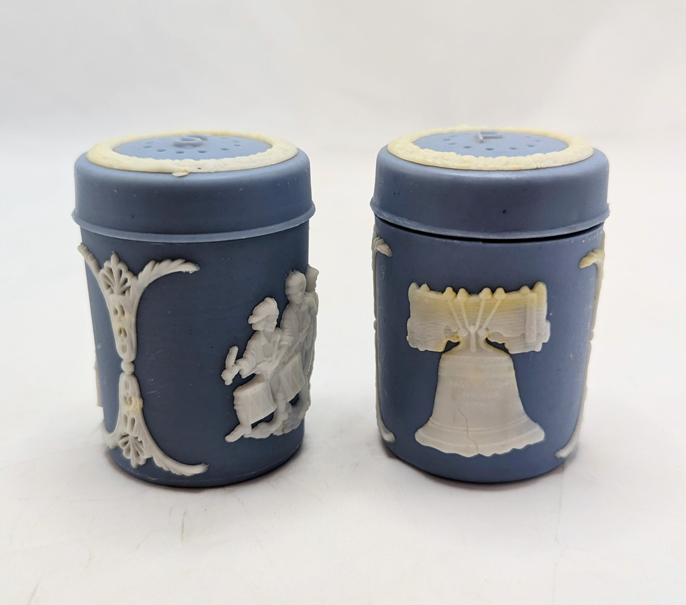 Vintage American Wedgewood Style Plastic Salt & Pepper Shakers image 3