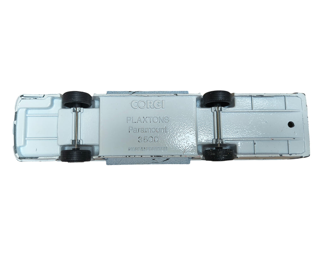 Corgi Plaxtons Paramount 3500 SAS Flybussen Model Bus Whit 1/43e image 7