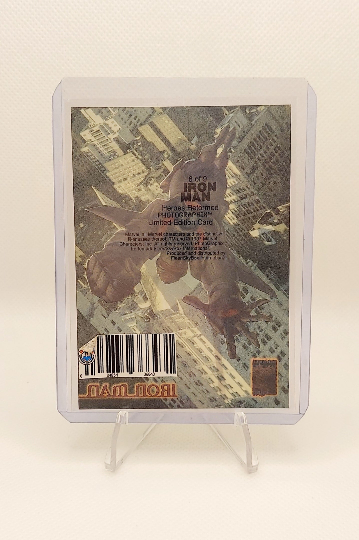1997 Fleer Marvel Premium QFX Iron Man Photographix Chase Card #6 image 2