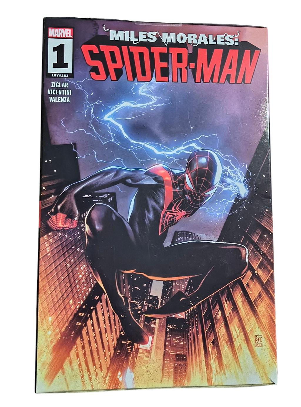 2024 McFarlane Toys Marvel Comics Spiderman Miles Morales Statue Spider-Man #1 image 3