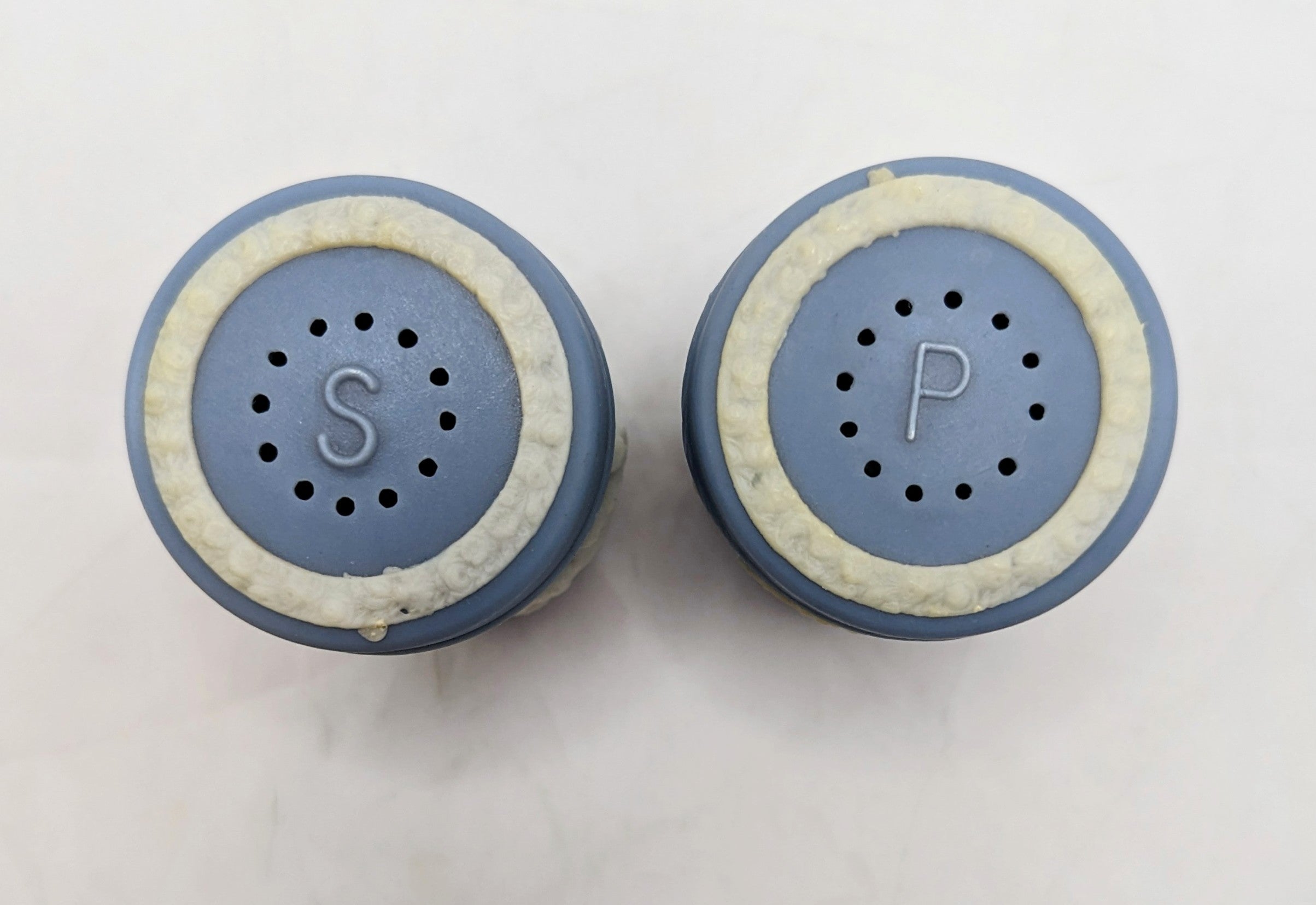 Vintage American Wedgewood Style Plastic Salt & Pepper Shakers image 4
