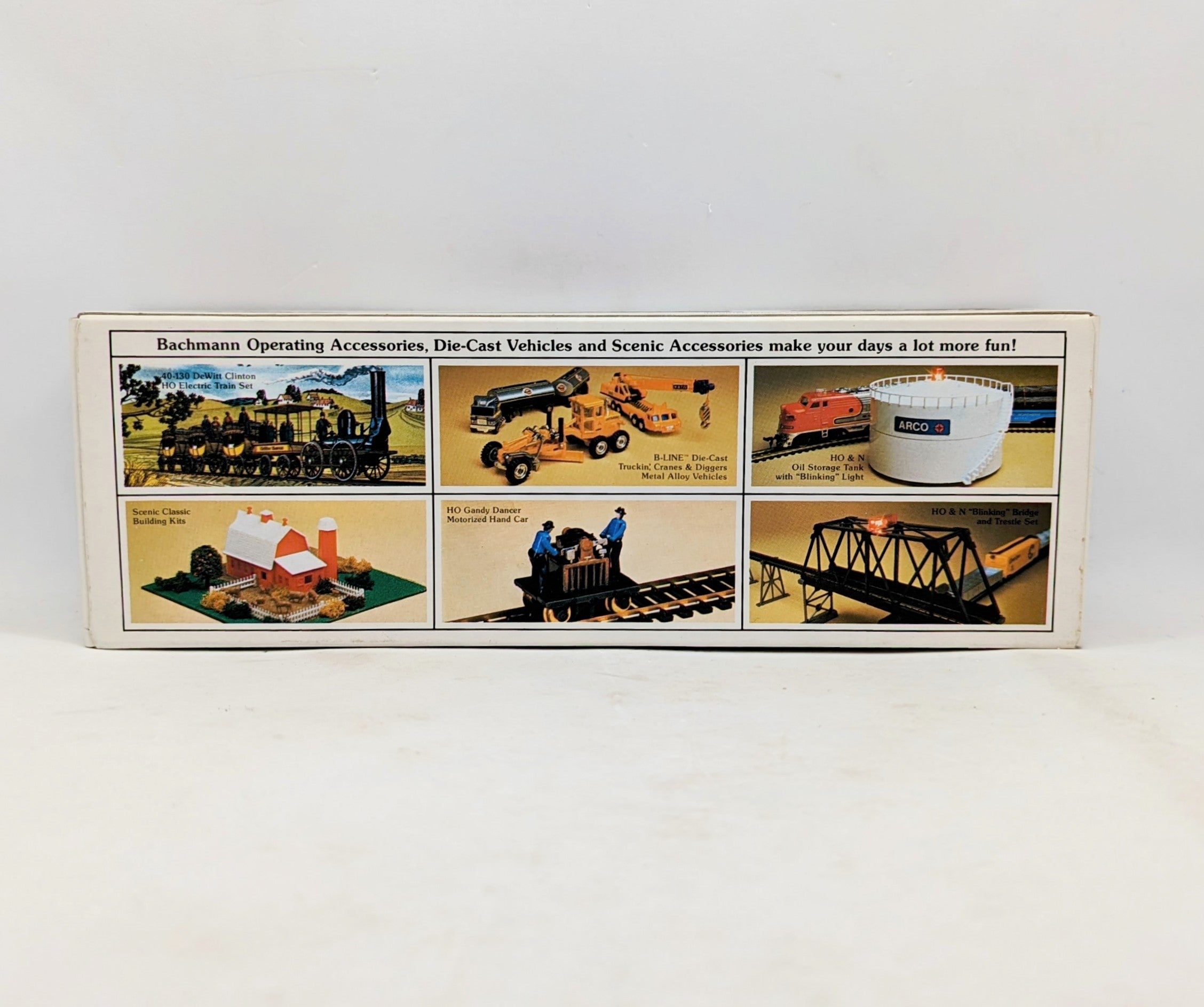 Bachmann Ho Scale Model Trains 51' Steel Plug Door Box Car Chessie image 3