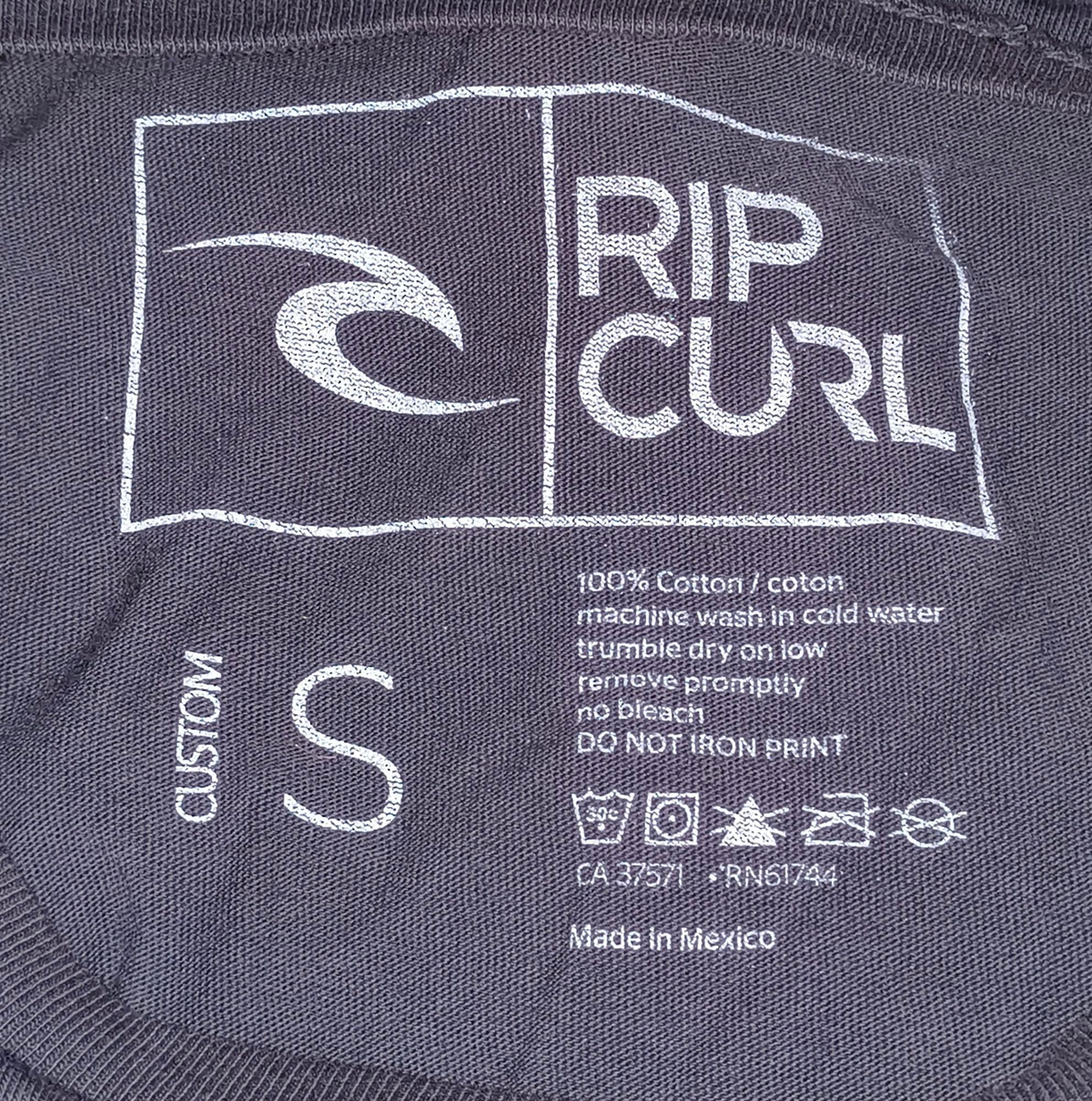 Rip Curl Live The Search Series Tom Current Surfer Small T-Shirt image 3