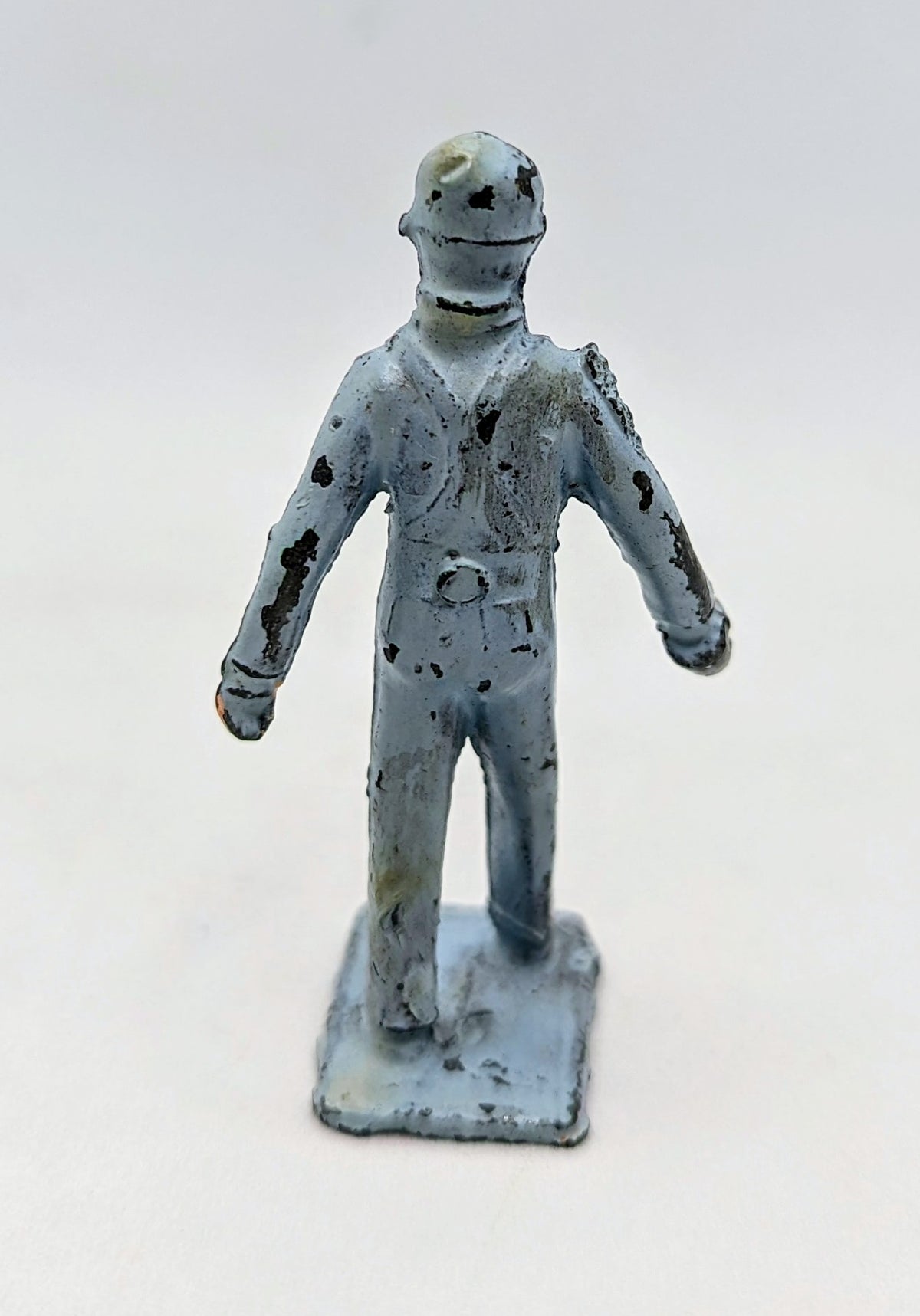 Vintage Lincoln Log Model Railroad Engineer Lead Figure image 2