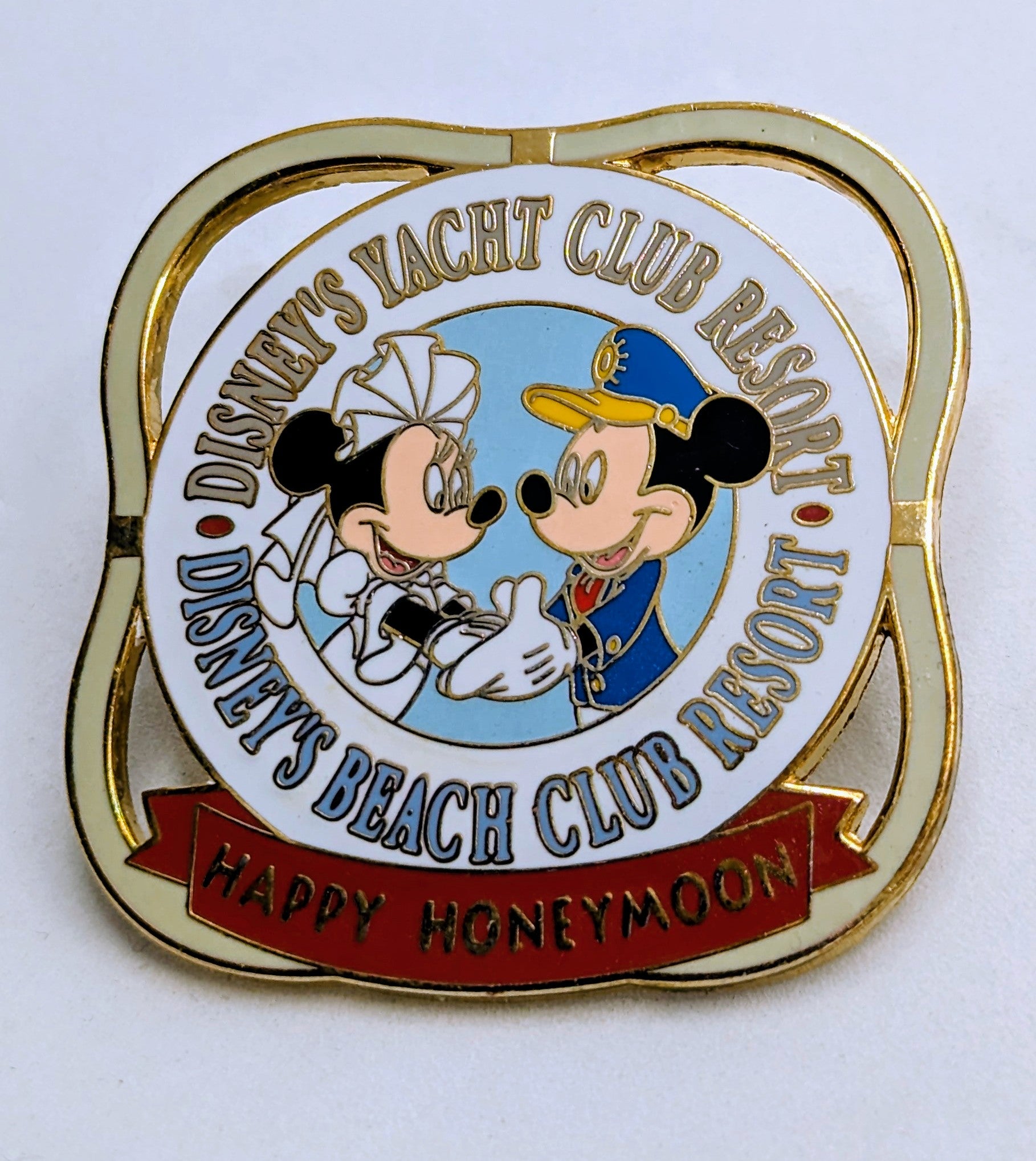 Disney Mickey and Minnie Yacht & Beach Club Resort Happy Honeymoon Pin