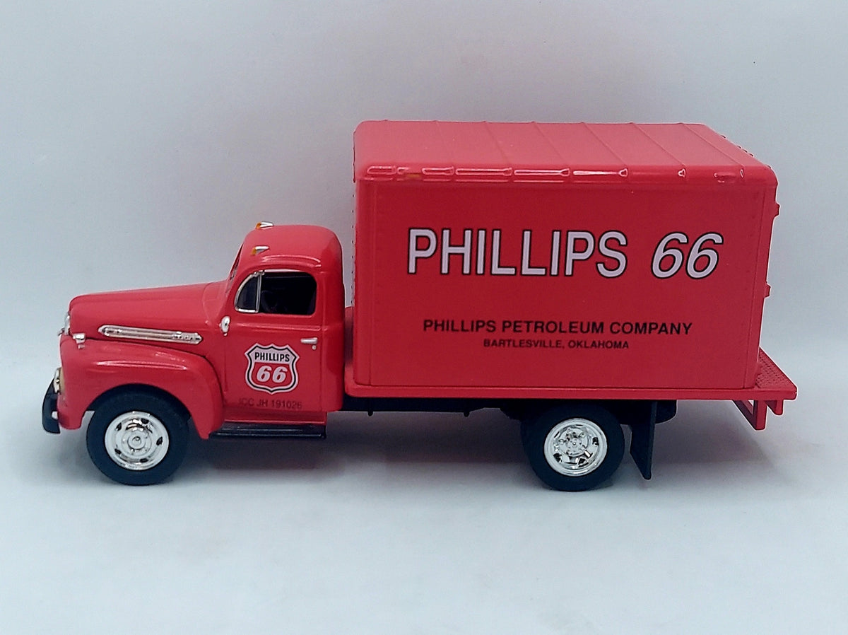 1992 First Gear 1951 Ford F-6 Phillips 66 Dry Good Van 1/34 Scale image 6