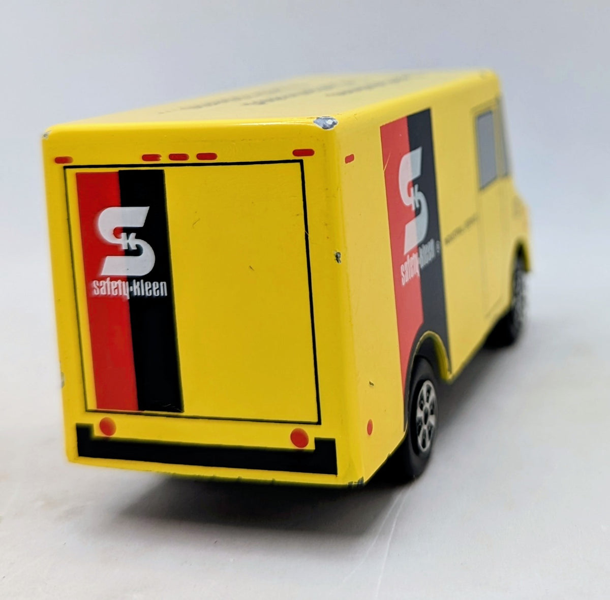 Ralstoy Safety-Kleen Delivery Van #22 Diecast Advertisement Truck image 3