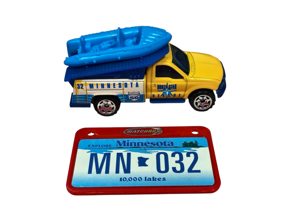 2000 Matchbox Across America Minnesota 32 North Star Rescue Truck Die Cast 1:64